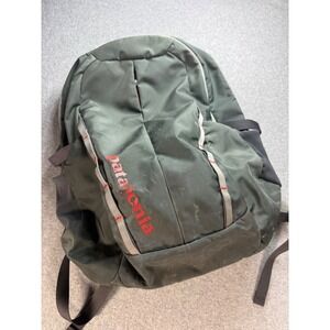 Patagonia Refugio 28L Backpack Forest Green Red Trim Hiking Commuter Daypack